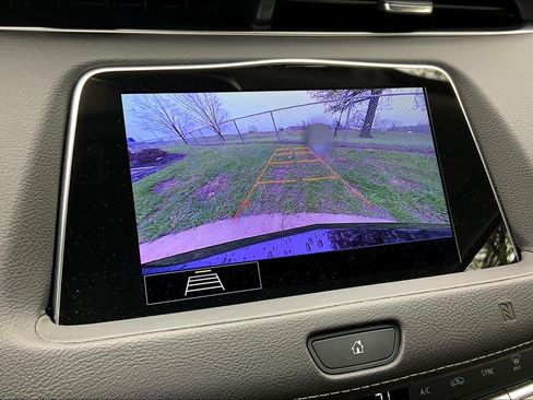 Used 2020 Cadillac XT4 Premium Luxury AWD/4WD image 22