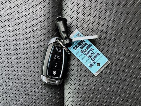 Used 2020 Hyundai Kona Limited w/ Cargo Package image 38