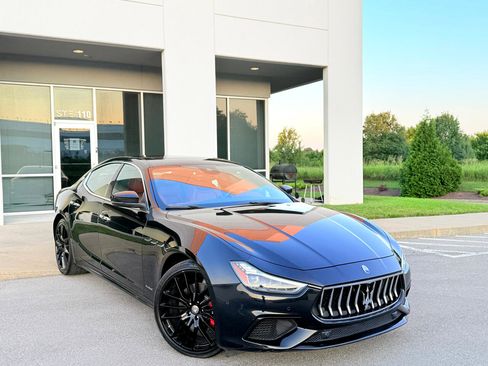 Used 2018 Maserati Ghibli GranSport image 14