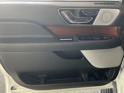 Used 2024 Lincoln Navigator Black Label image 36