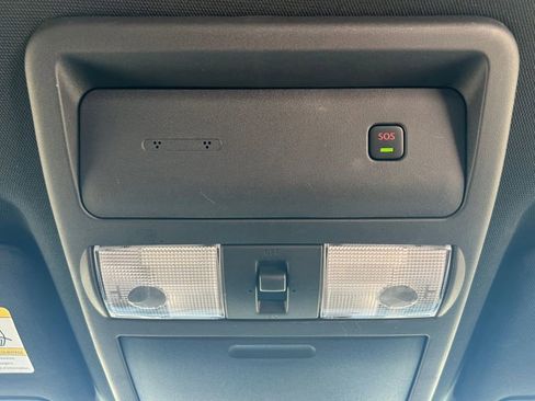 Used 2022 Nissan Titan PRO-4X w/ Pro-4x Convenience Package image 7