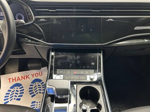 Used 2020 Audi Q7 3.0T Premium Plus w/ Premium Plus Package AWD/4WD image 24
