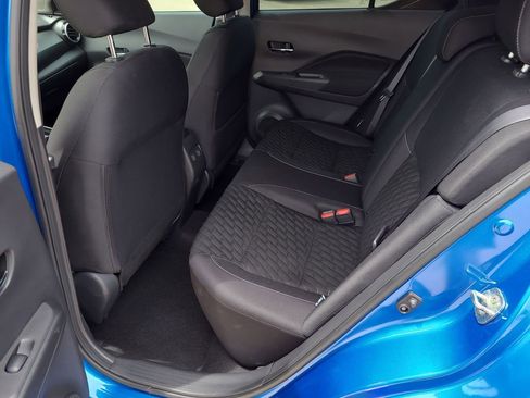Certified 2021 Nissan Kicks SV FWD image 9