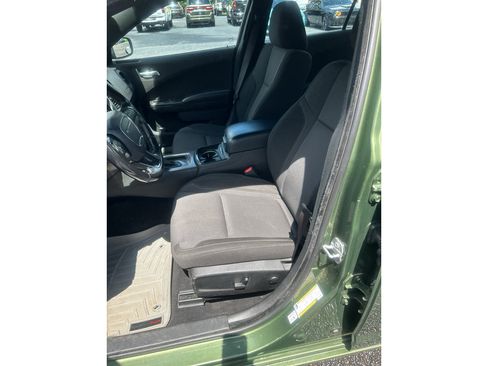Used 2022 Dodge Charger SXT w/ Blacktop Package RWD image 12