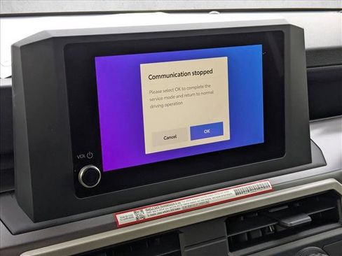 Used 2025 Toyota Tacoma SR5 image 11