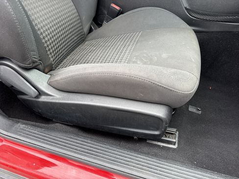 Used 2019 Dodge Challenger R/T RWD image 18