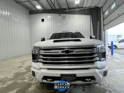 Used 2025 Chevrolet Silverado 3500 High Country w/ High Country Premium Package image 19
