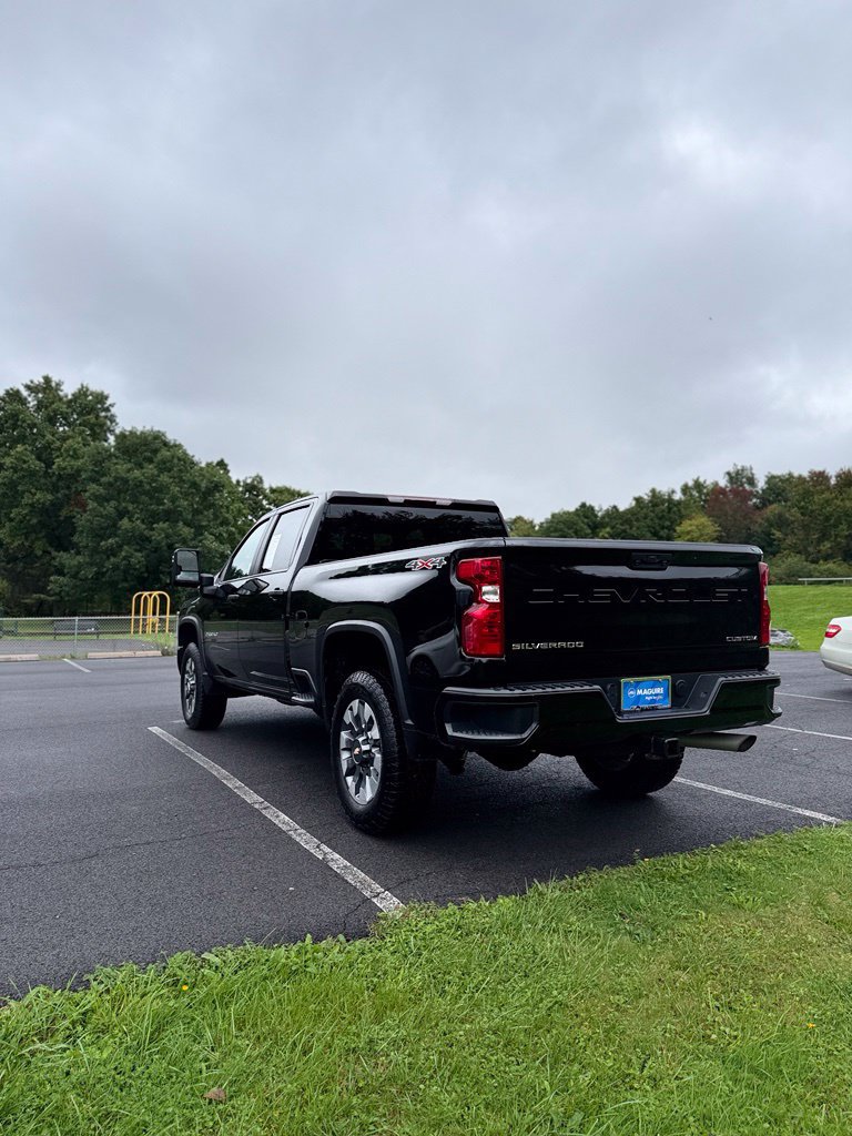Used 2024 Chevrolet Silverado 2500 Custom w/ Custom Convenience Package AWD/4WD image 7