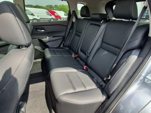 Used 2023 Nissan Rogue SL w/ SL Premium Package AWD/4WD image 7
