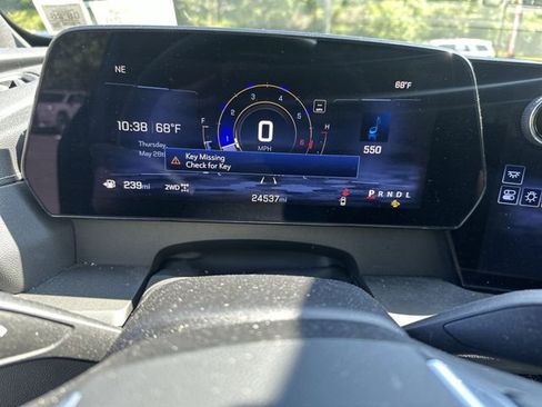 Used 2024 Chevrolet Traverse LS AWD/4WD image 12