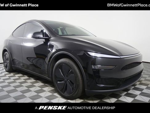 Used 2026 Tesla Model Y AWD image 1