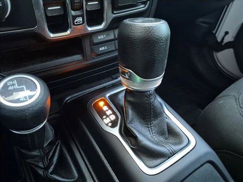 Used 2020 Jeep Wrangler Unlimited Sport AWD/4WD image 12