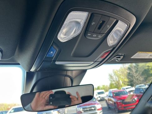 New 2026 RAM 2500 Big Horn AWD/4WD image 17