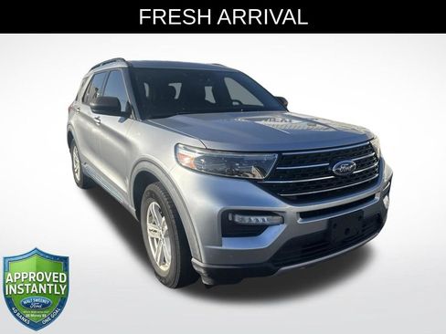 Used 2020 Ford Explorer XLT w/ Equipment Group 202A RWD image 1