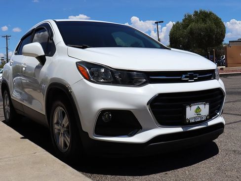Used 2020 Chevrolet Trax LS FWD image 18