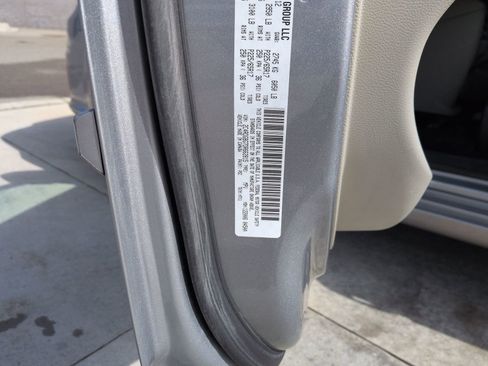 Used 2013 Dodge Grand Caravan SE image 39