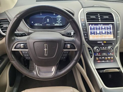 Used 2019 Lincoln Nautilus Select w/ Class II Trailer Tow Package image 22