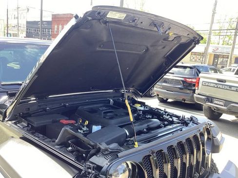 Used 2023 Jeep Wrangler Unlimited Sport AWD/4WD image 21