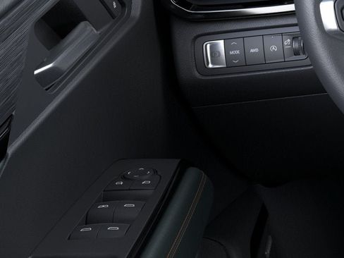 New 2026 GMC Acadia AT4 w/ LPO, Floor Liner Package AWD/4WD image 22