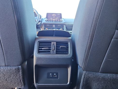 Used 2023 Nissan Rogue SV image 19