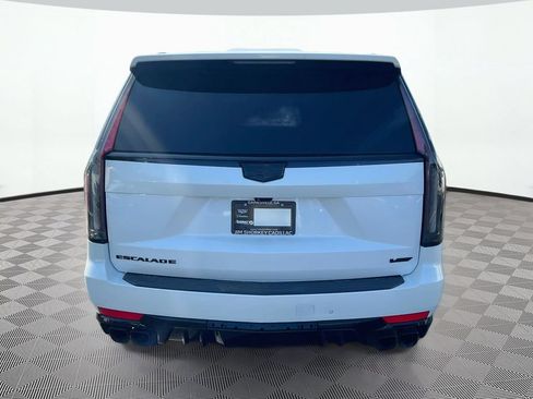 Used 2024 Cadillac Escalade V AWD/4WD image 7