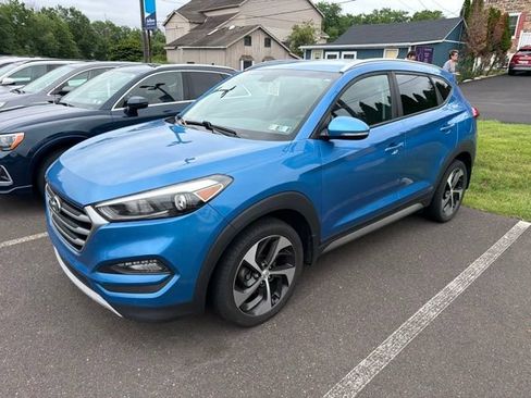 Used 2017 Hyundai Tucson Sport w/ Cargo Package FWD image 3