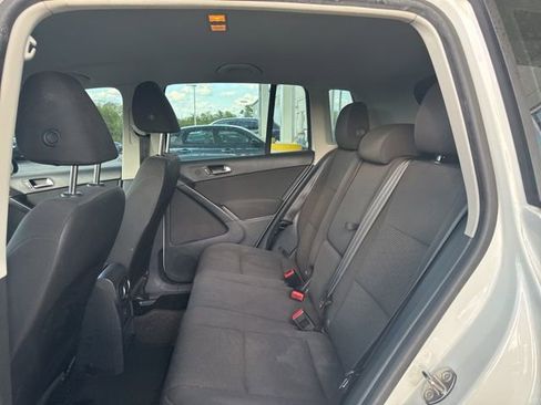 Used 2018 Volkswagen Tiguan Limited image 7
