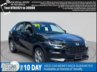 Used 2023 Honda HR-V LX image 1