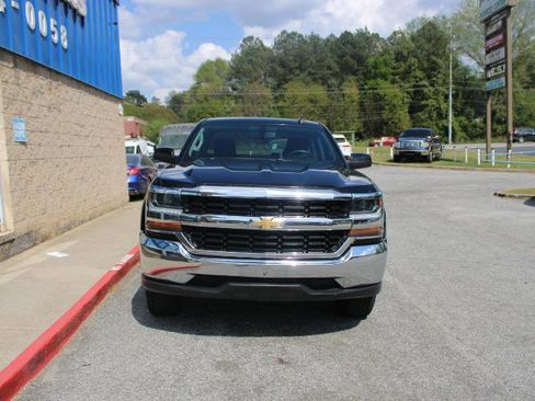 Used 2018 Chevrolet Silverado 1500 LT image 2