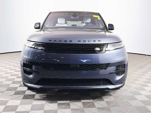 Used 2023 Land Rover Range Rover Sport SE Dynamic AWD/4WD image 2