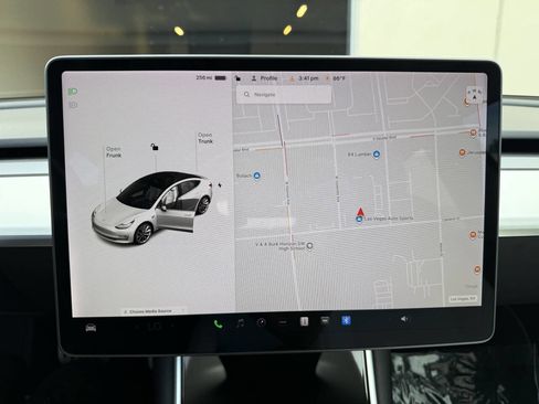 Used 2019 Tesla Model 3 Performance image 11