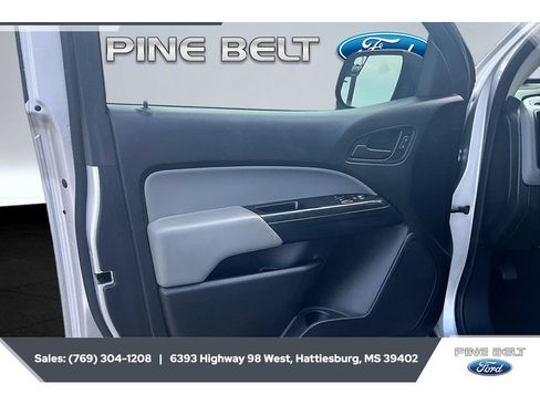 Used 2018 Chevrolet Colorado W/T w/ WT Convenience Package RWD image 18