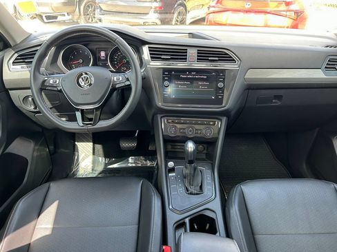 Used 2021 Volkswagen Tiguan SE R-Line FWD image 17