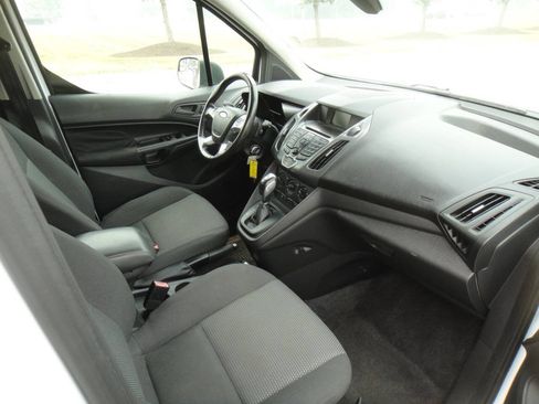 Used 2018 Ford Transit Connect XL FWD image 9