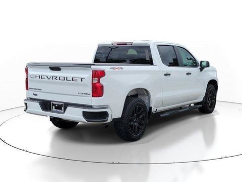 Used 2023 Chevrolet Silverado 1500 Custom w/ LPO, Dark Essentials Package AWD/4WD image 4