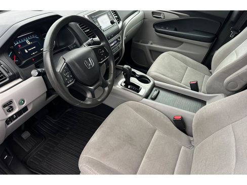 Used 2019 Honda Pilot LX image 12