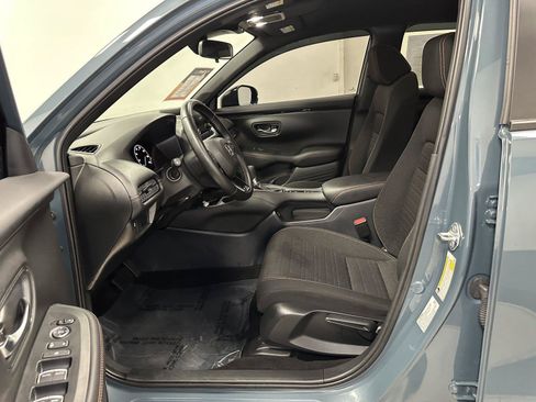 Certified 2025 Honda HR-V Sport image 22
