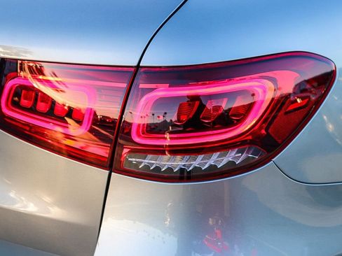 Used 2020 Mercedes-Benz GLC 300 image 10