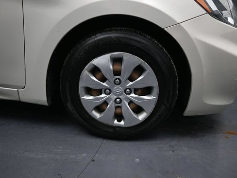 Used 2017 Hyundai Accent SE FWD image 16
