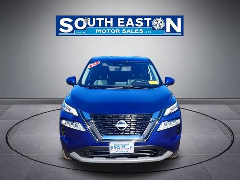 Used 2023 Nissan Rogue SV AWD/4WD image 3