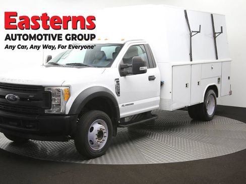Used 2017 Ford F550 2WD Regular Cab Super Duty image 57