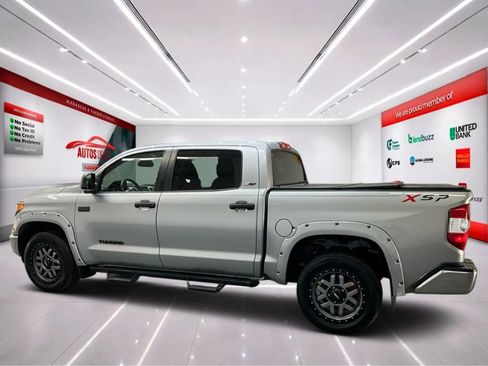 Used 2018 Toyota Tundra SR5 w/ SR5 Upgrade Package image 4