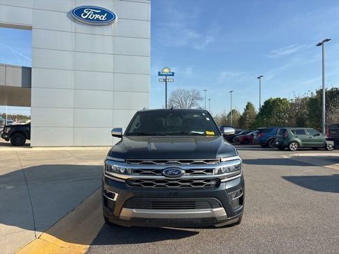 Used 2023 Ford Expedition Platinum image 8