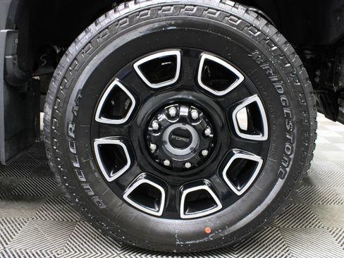 Used 2026 Ford F250 Platinum AWD/4WD image 13