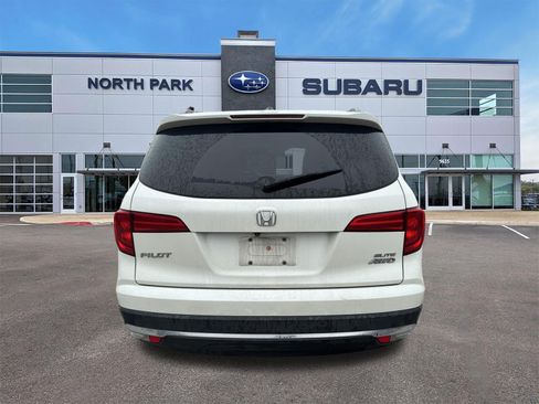 Used 2017 Honda Pilot Elite image 4