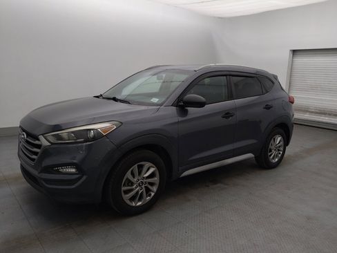 Used 2018 Hyundai Tucson SEL FWD image 2