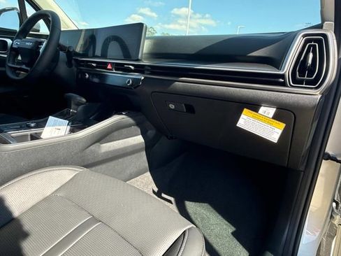 New 2026 Kia Sorento EX w/ EX Premium Package FWD image 15
