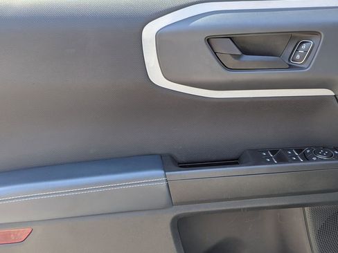 Used 2021 Ford Bronco Sport Outer Banks w/ Outer Banks Package image 12