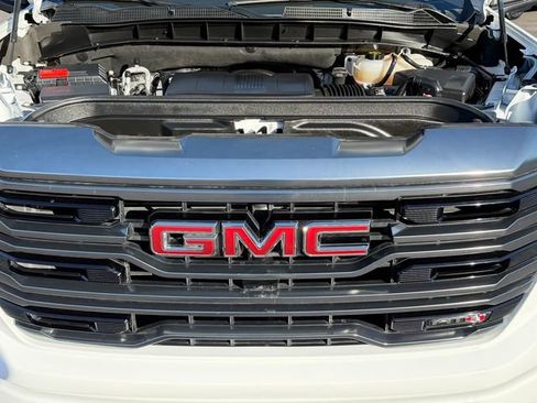 Used 2024 GMC Sierra 1500 AT4 w/ Technology Package AWD/4WD image 28