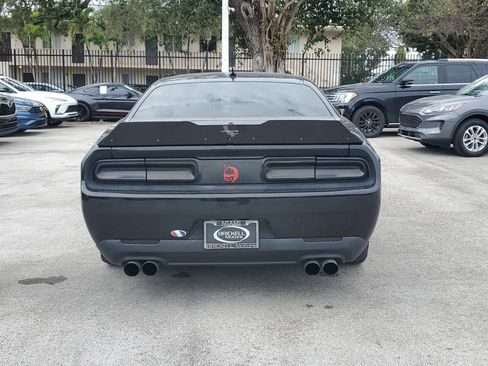 Used 2018 Dodge Challenger R/T Scat Pack image 5